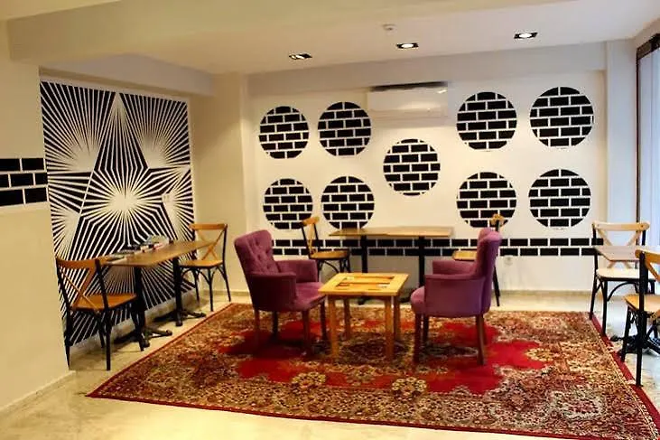The Reina Hotel Istanbul 3*,