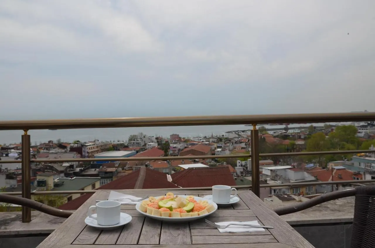 The Reina Hotel Istanbul
