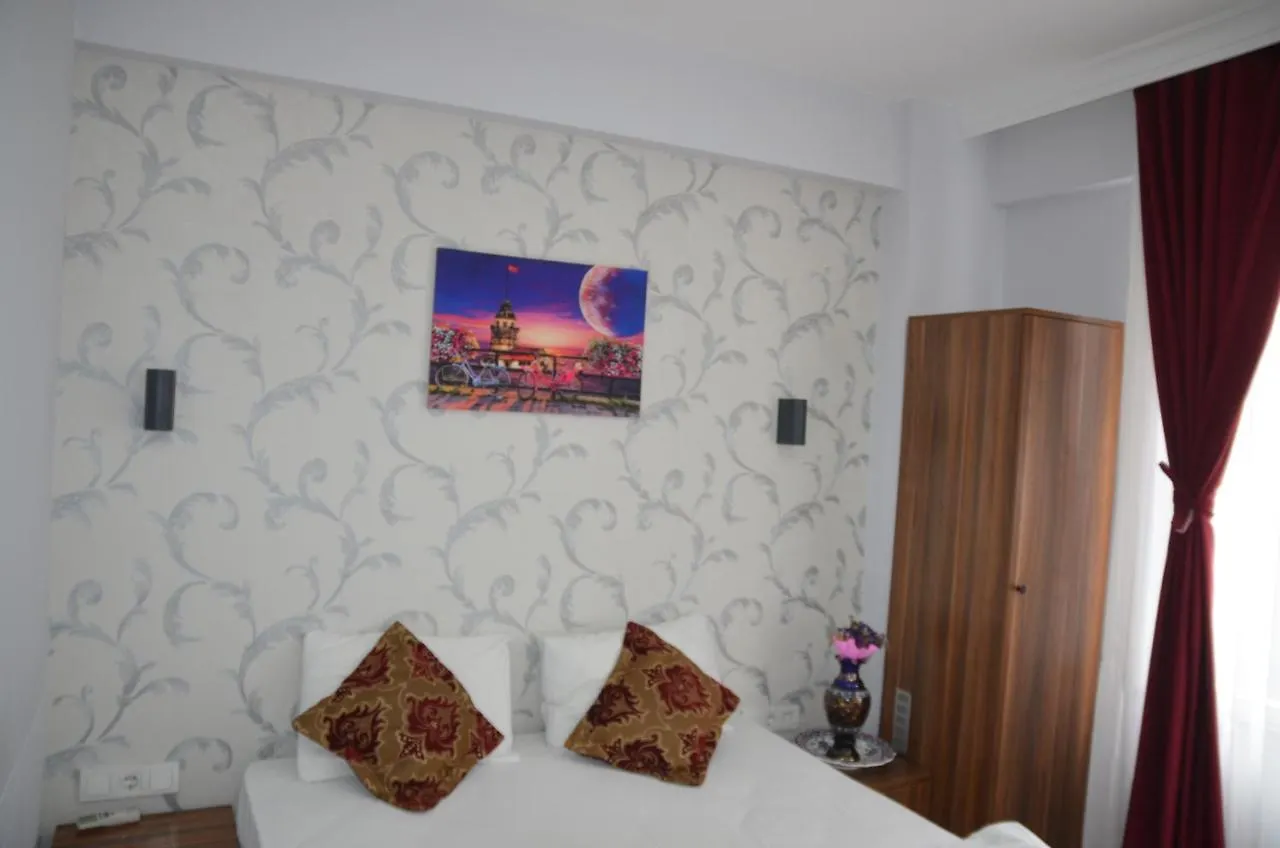 ***  The Reina Hotel Istanboel Turkije