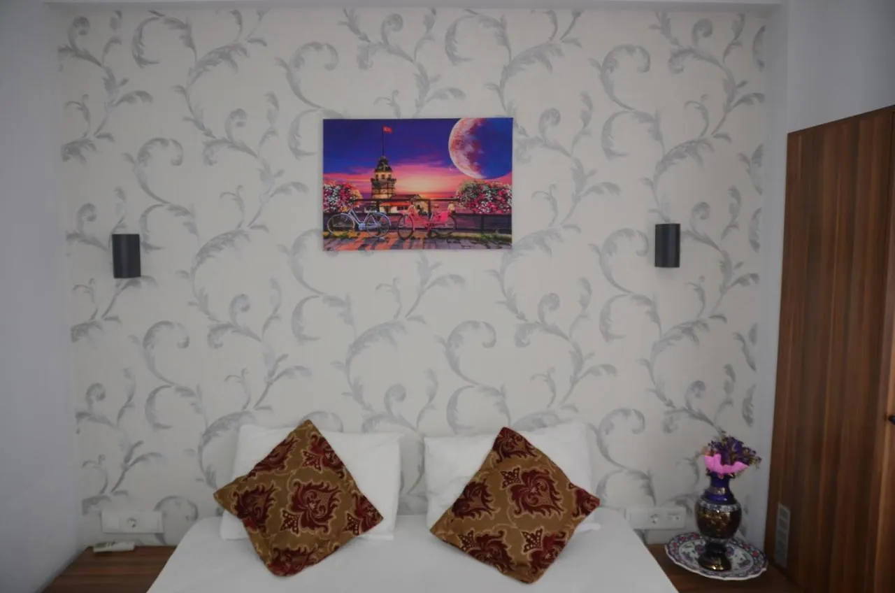 ***  The Reina Hotel Istanboel Turkije