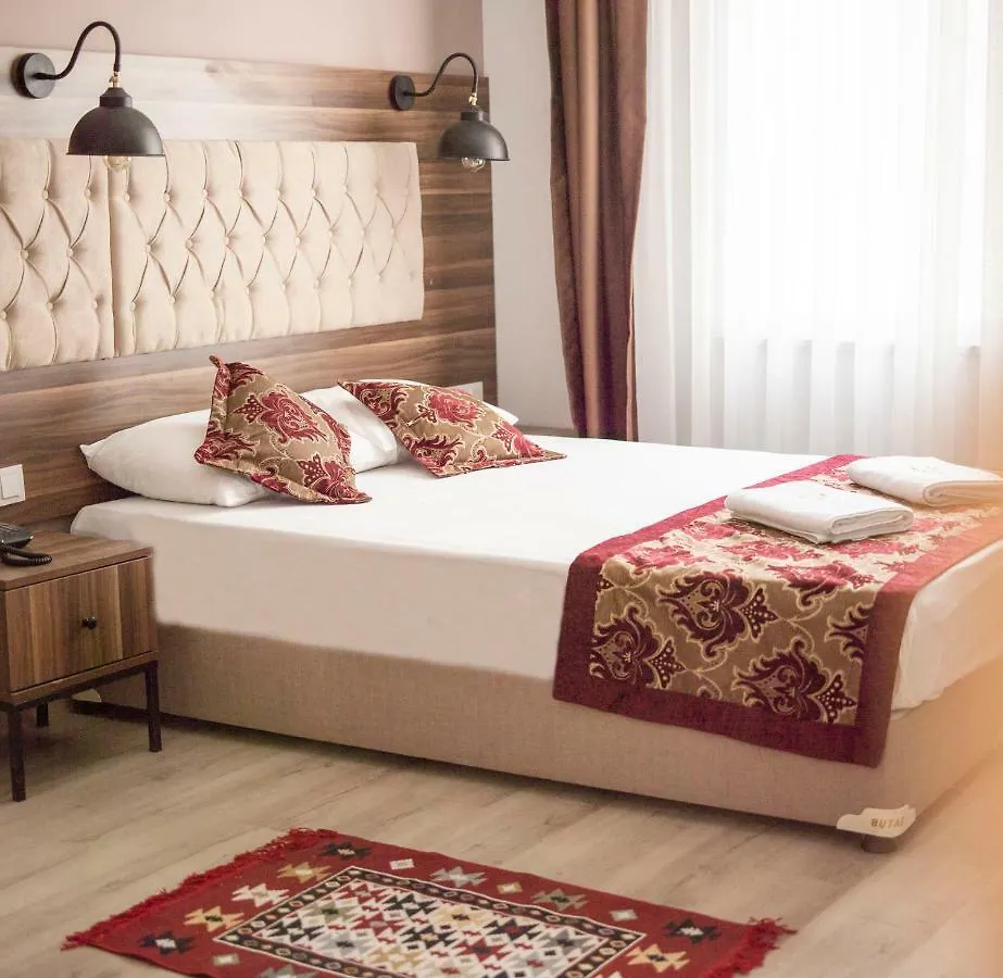 The Reina Hotel Istanboel