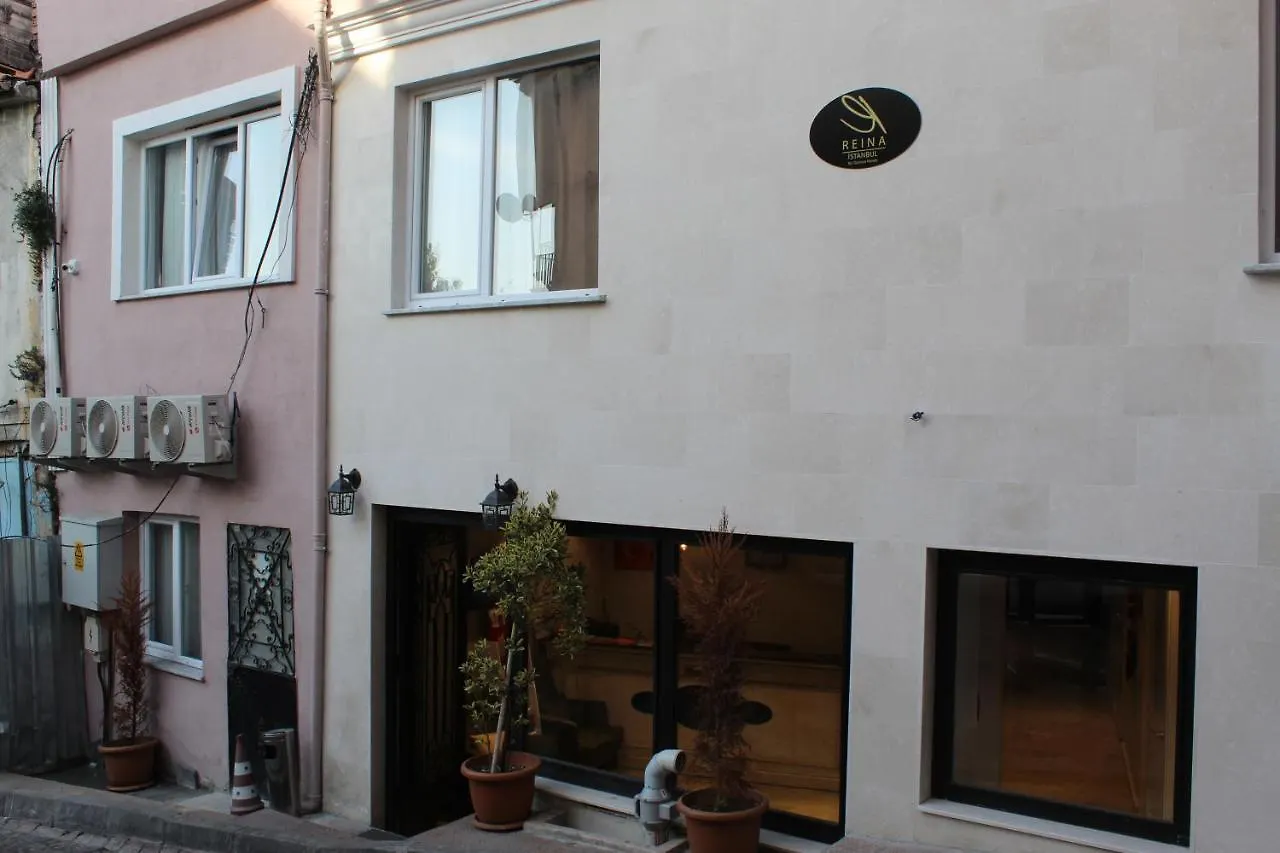 The Reina Hotel Istanboel