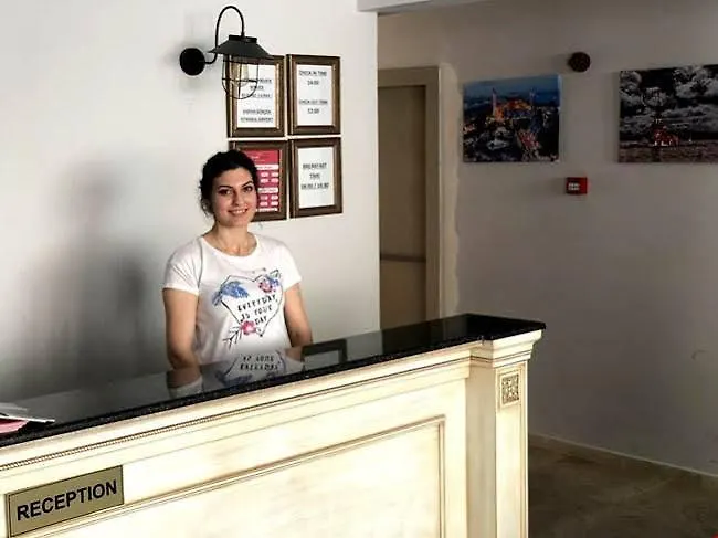 The Reina Hotel Istanboel